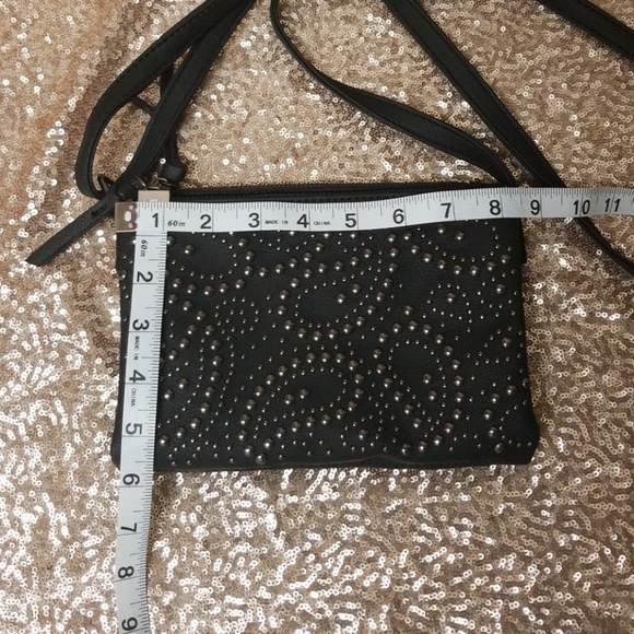 NWOT Gray Studded purse - Picture 6 of 7